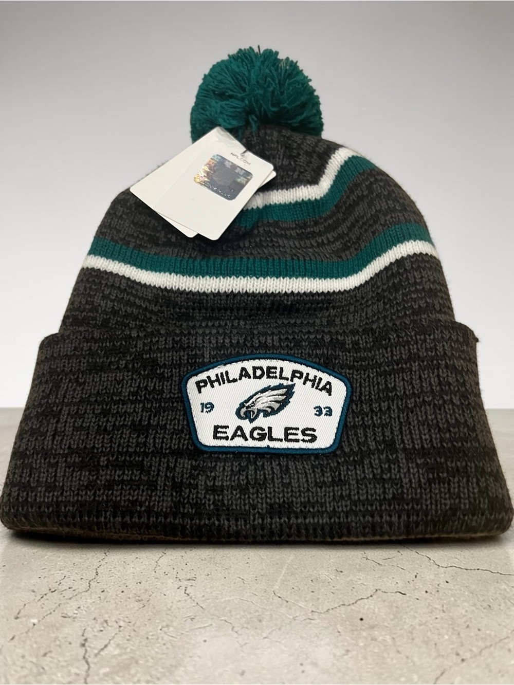 Philadelphia Eagles NFL Sideline Pom Beanie Gray Green White NWT